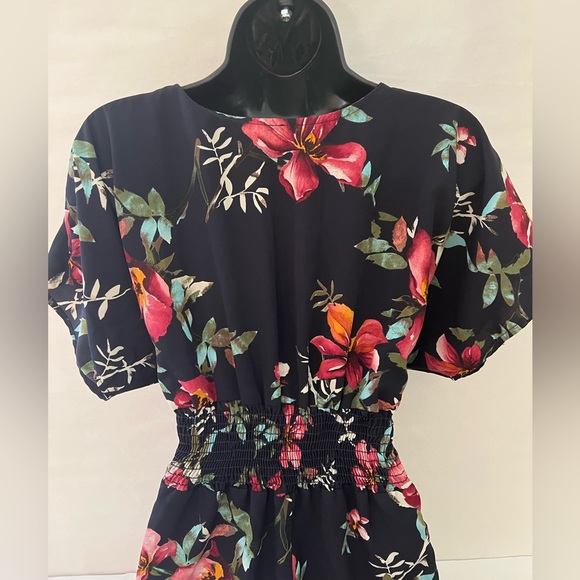 Multi-Color Floral Wide-Leg Jumpsuit | size Medium - Picture 5 of 6